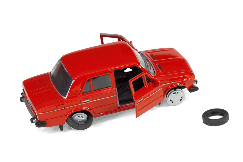 Mini Skips in Action: Handling Waste with Ease